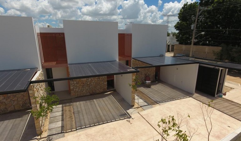 VENTA TOWNHOUSE TEMOZÓN NORTE