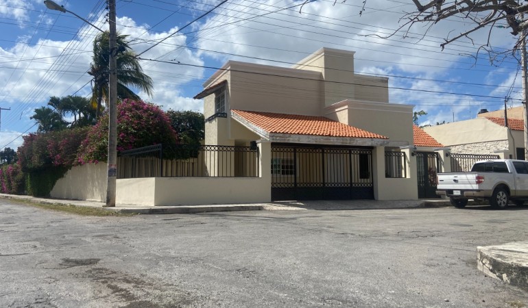 VENTA PRECIOSA CASA EN ESQUINA